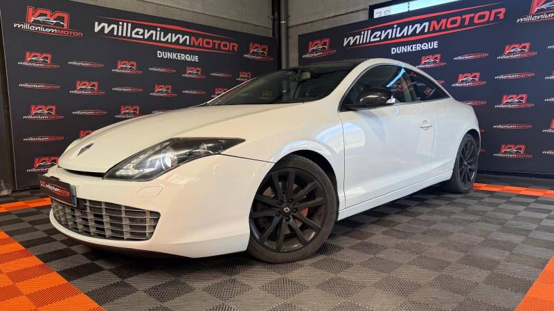 À vendre à Dunkerque Renault Laguna Coupé Intens 2.0 dCi 175 CV BVA 2015