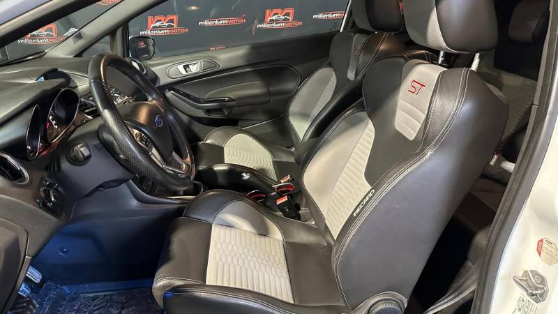 Mise en vente d'une FORD FIESTA ST 1.6T 182ch à Dunkerque