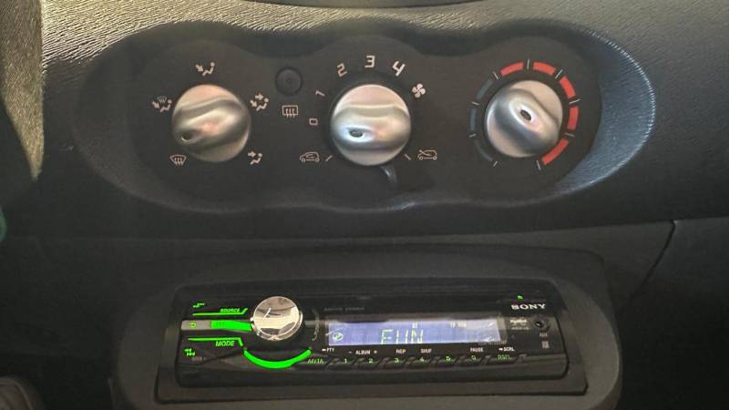 RENAULT TWINGO AUTHENTIQUE 1.2i 75ch à vendre sur Dunkerque