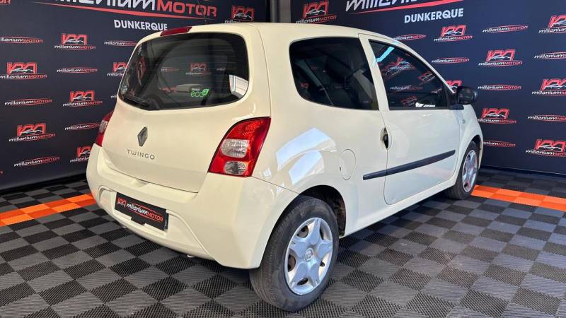 RENAULT TWINGO AUTHENTIQUE 1.2i 75ch à vendre sur Dunkerque