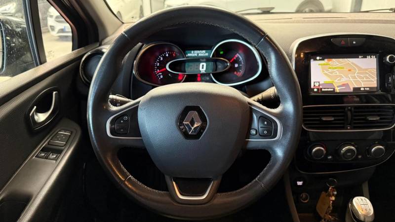 Vente Renault Clio IV Business 1.5 dCi 75 ch d'occasion dans garage à Dunkerque et dans le Nord